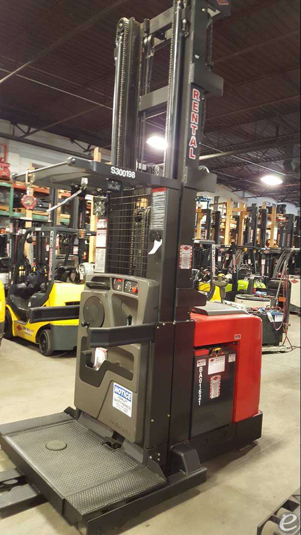 2015 Raymond 560-OPC30TT Electric Order Picker - 123Forklift