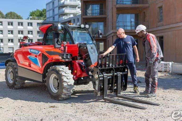 2026 Manitou CARRIAGE FLOATING LOAD BACKREST & FORKS (MT-MLT)