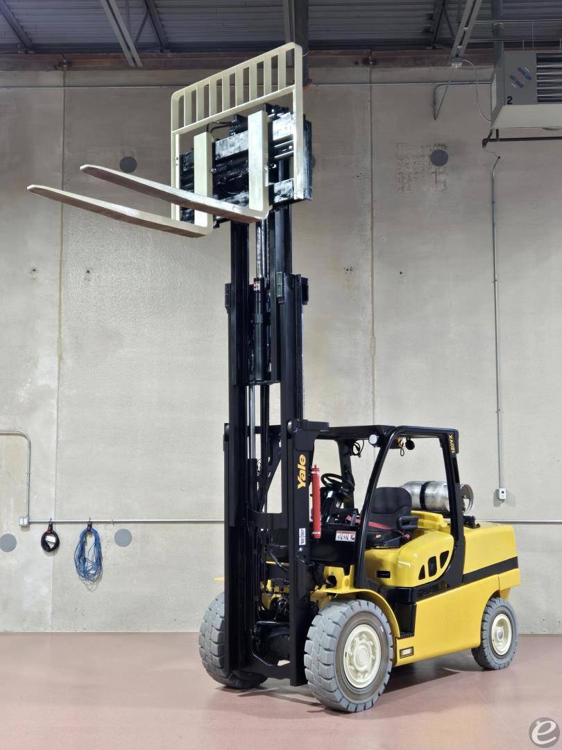 2021 Yale GLP120VX