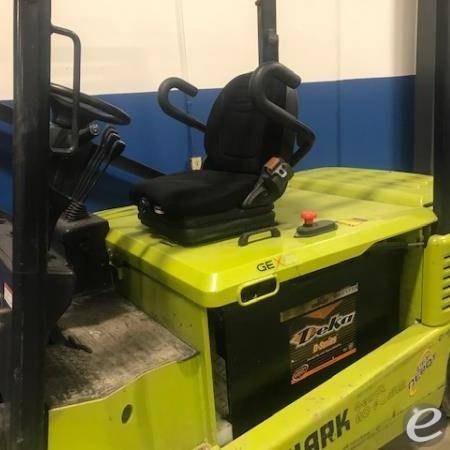 2016 Clark GEX40 Electric Forklift