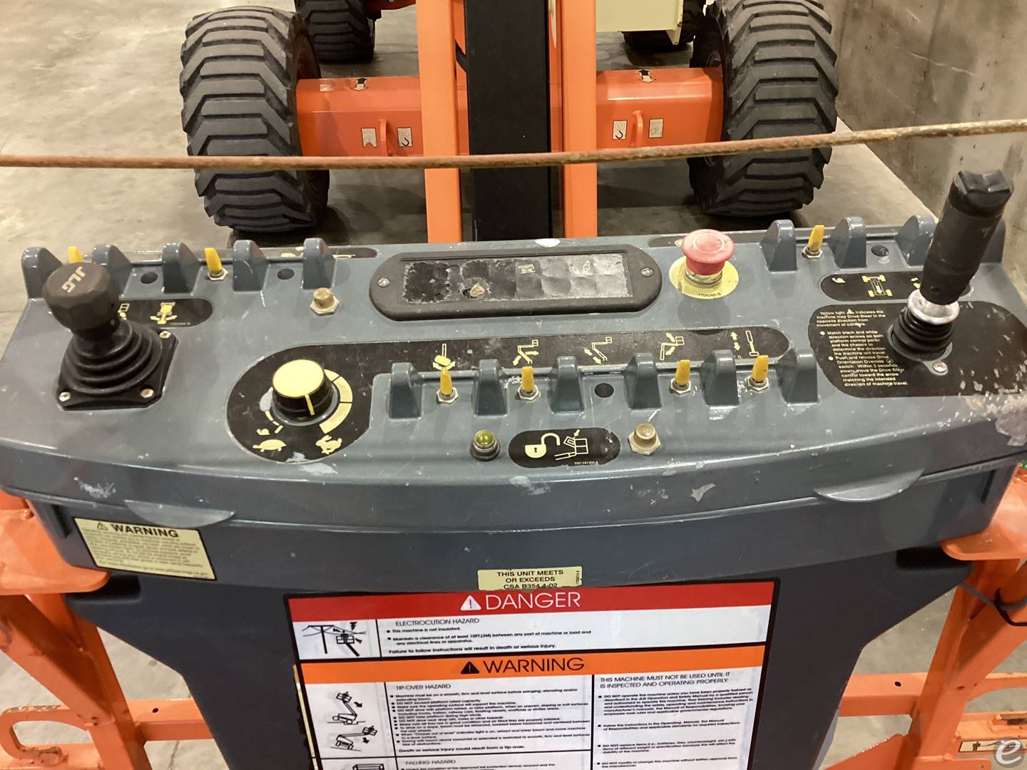 2019 JLG 450AJ