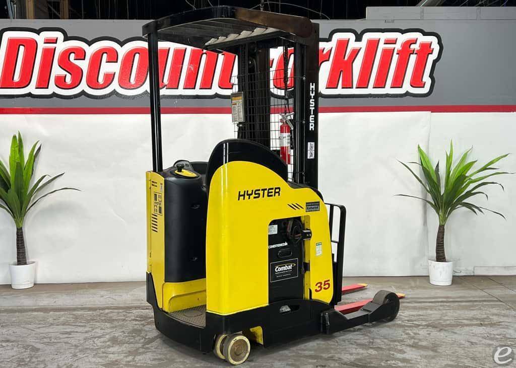 2017 Hyster N4DZRS2 Electric Reach Truck - 123Forklift