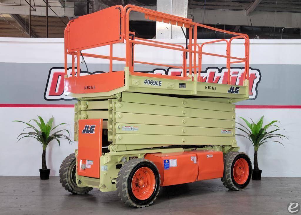 2014 JLG 4069LE
