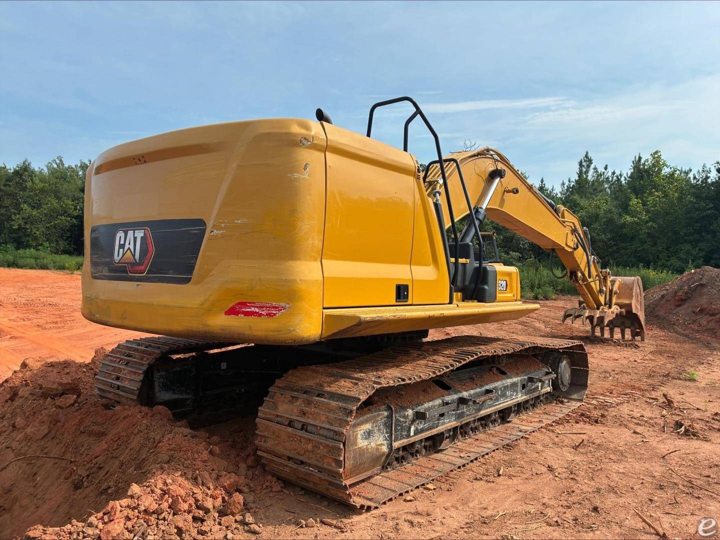 2020 Cat 320