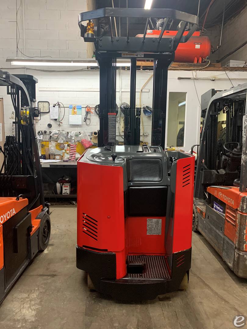 2011 Raymond ETR40TT Electric Reach Truck - 123Forklift