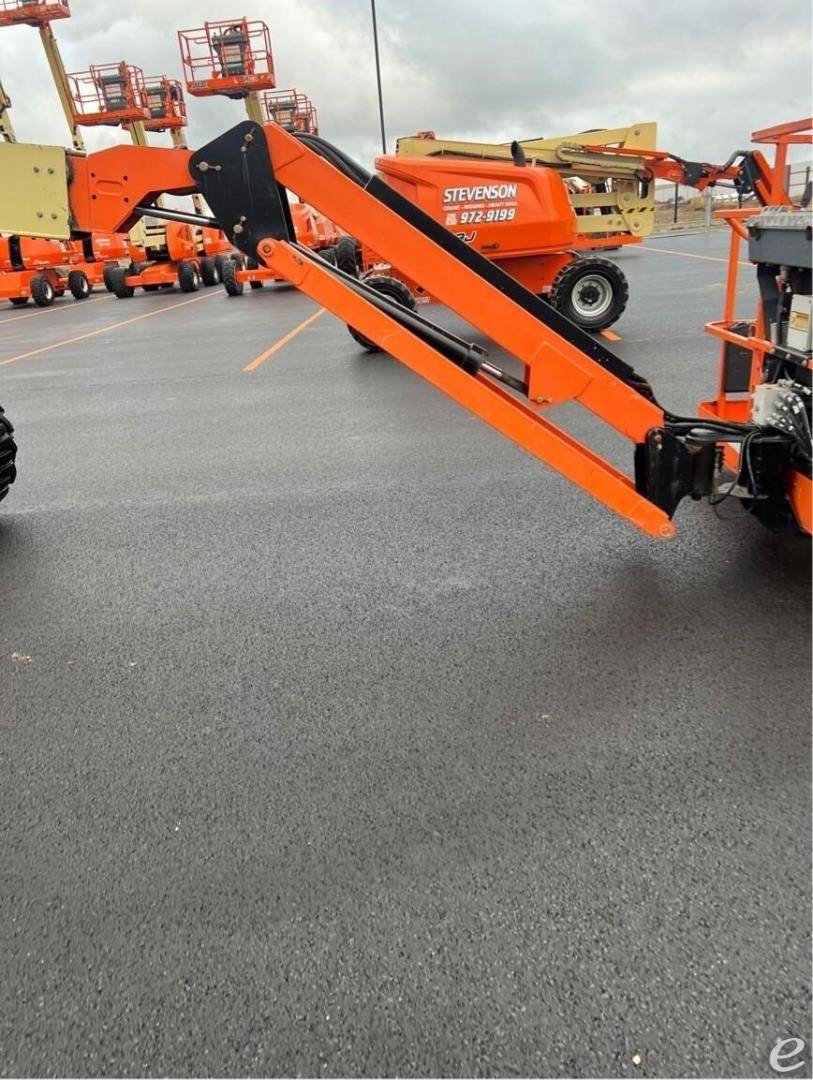 2015 JLG 600AJ