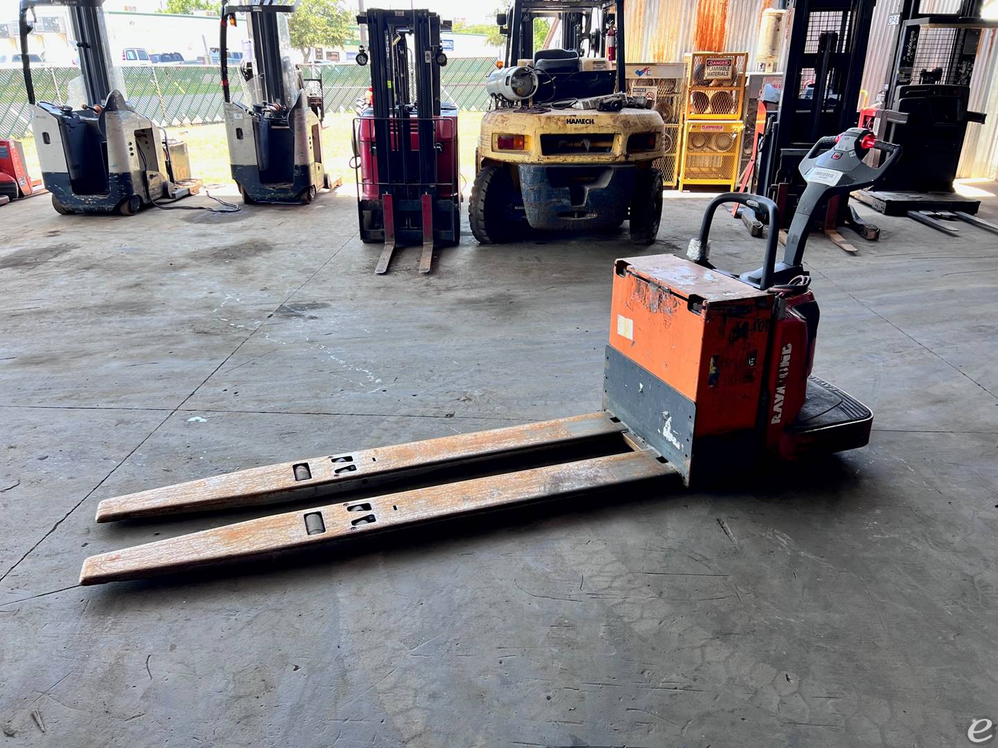 2016 Raymond 8410 Electric Forklift - 123Forklift