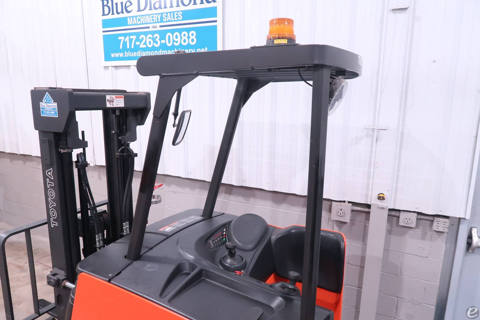 2012 Toyota 7BNCU20