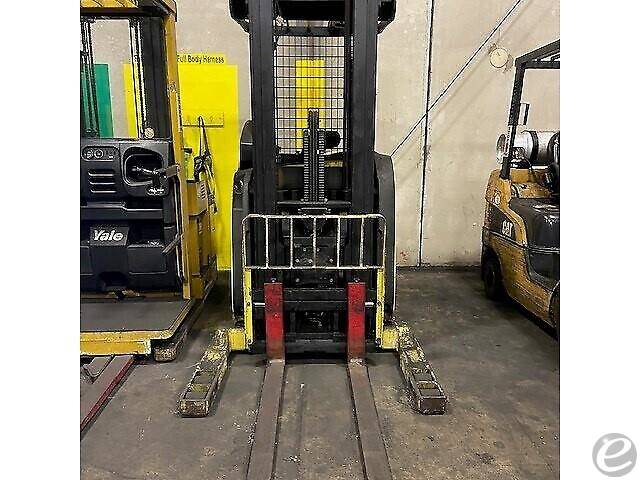 2008 Hyster N35ZRS Electric Reach Truck - 123Forklift