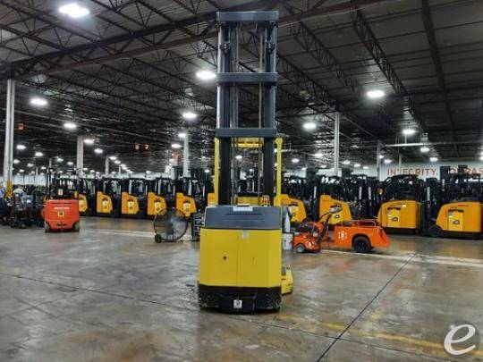 2017 Hyster R30XMA3 Electric Order Picker - 123Forklift
