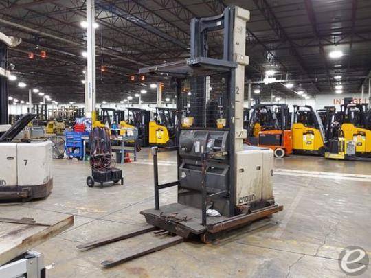 1998 Crown SP3020-30 Electric Order Picker - 123Forklift