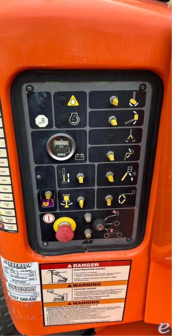 2015 JLG E450AJ