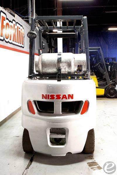 2013 Nissan   MAP1F2A25LV Pneumatic Tire Forklift - 123Forklift