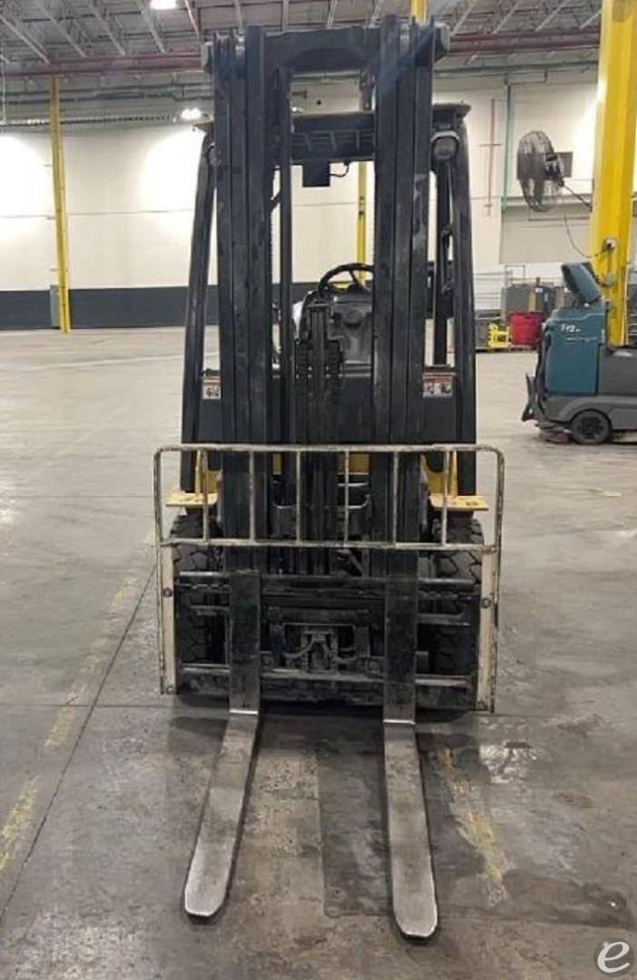 2011 Yale GLP050VX