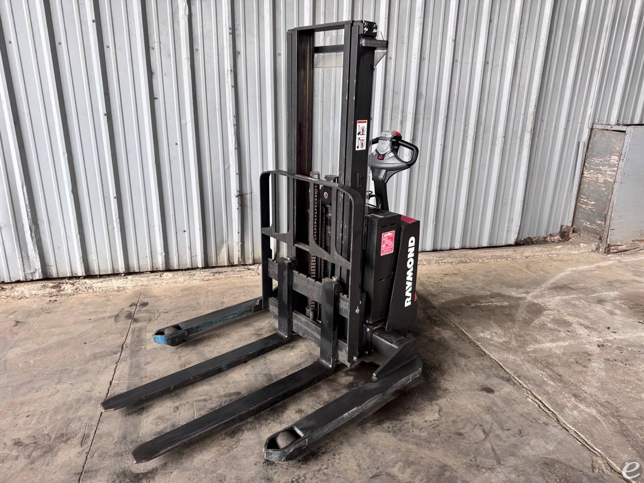 2019 Raymond 6210