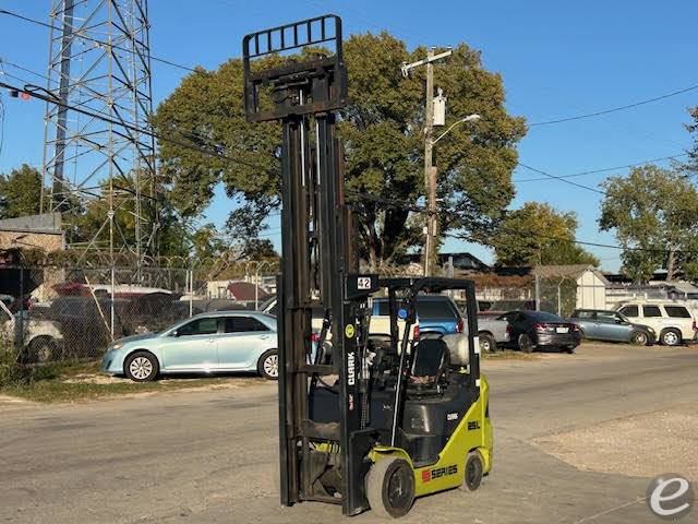 2020 Clark S25CL