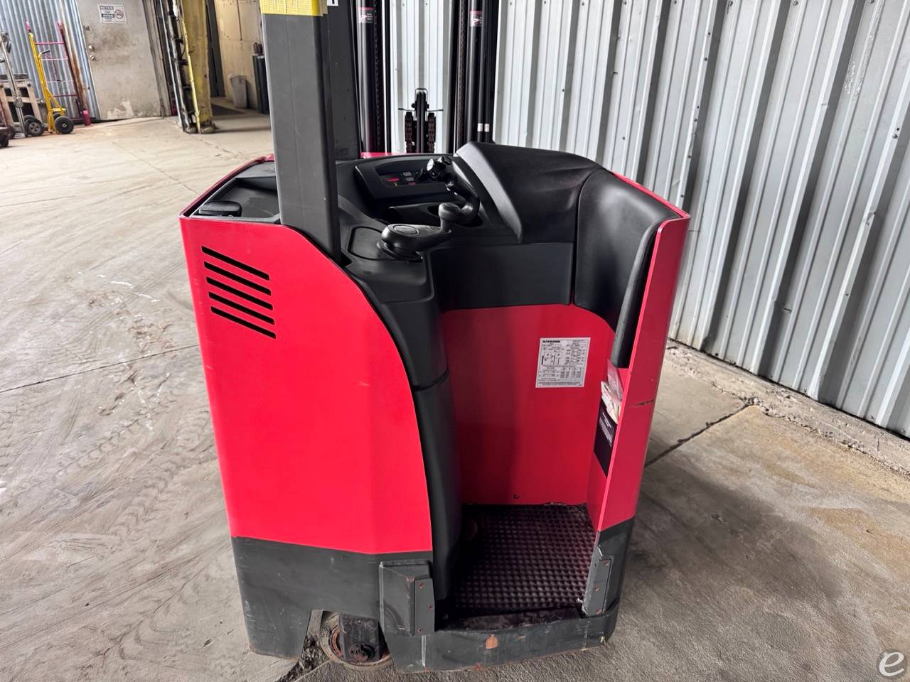 2017 Raymond 415-C30TT