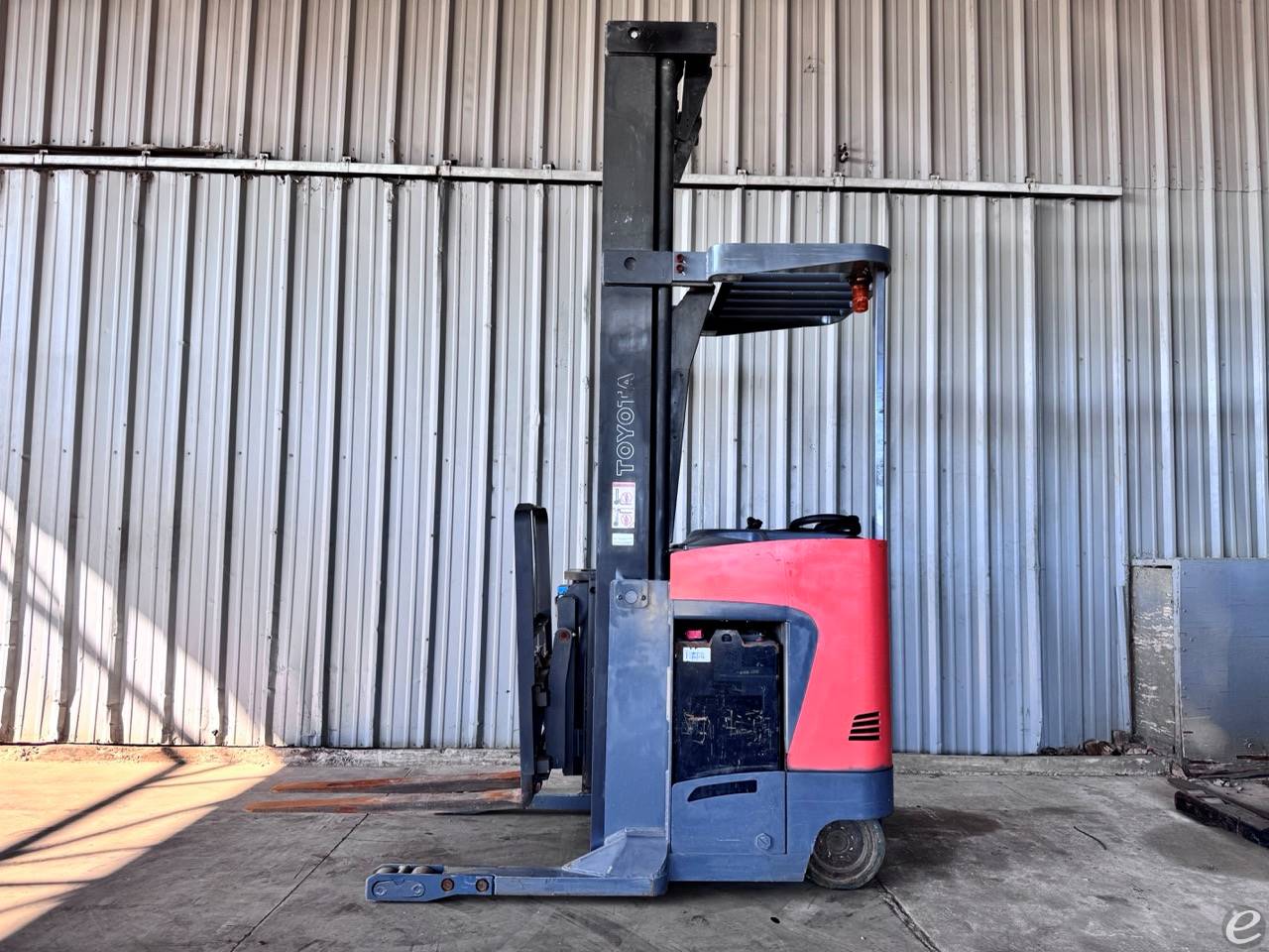 2012 Toyota 8BRU23 Electric Reach Truck - 123Forklift