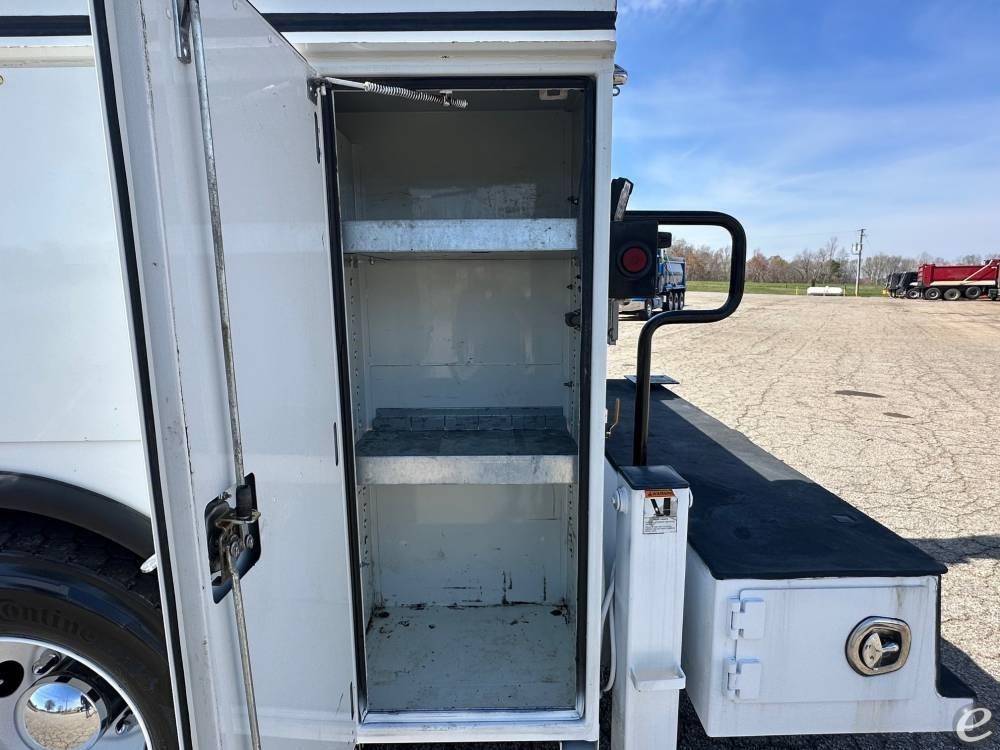 2019 Kenworth T370