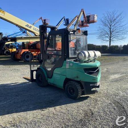 2023 Mitsubishi FG30N
