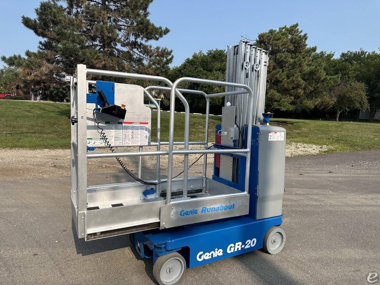 2016 Genie GR20 Electric Scissor Lift - 123Forklift