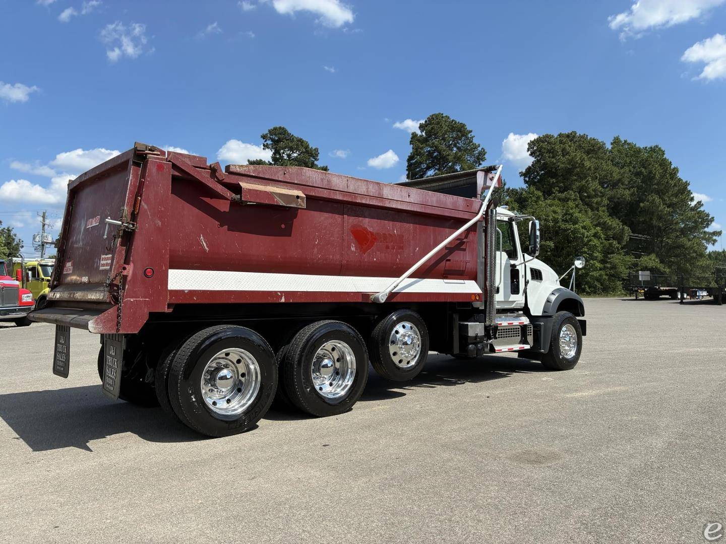2020 Mack GRANITE 64FR