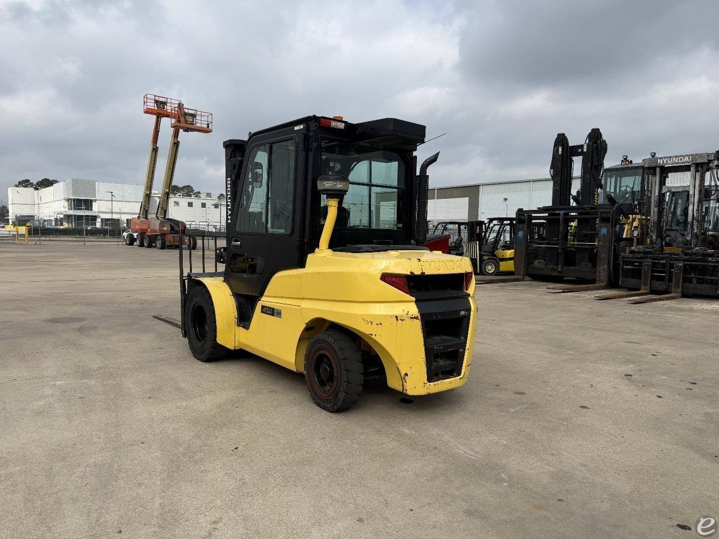 2015 Hyundai 45D-9A