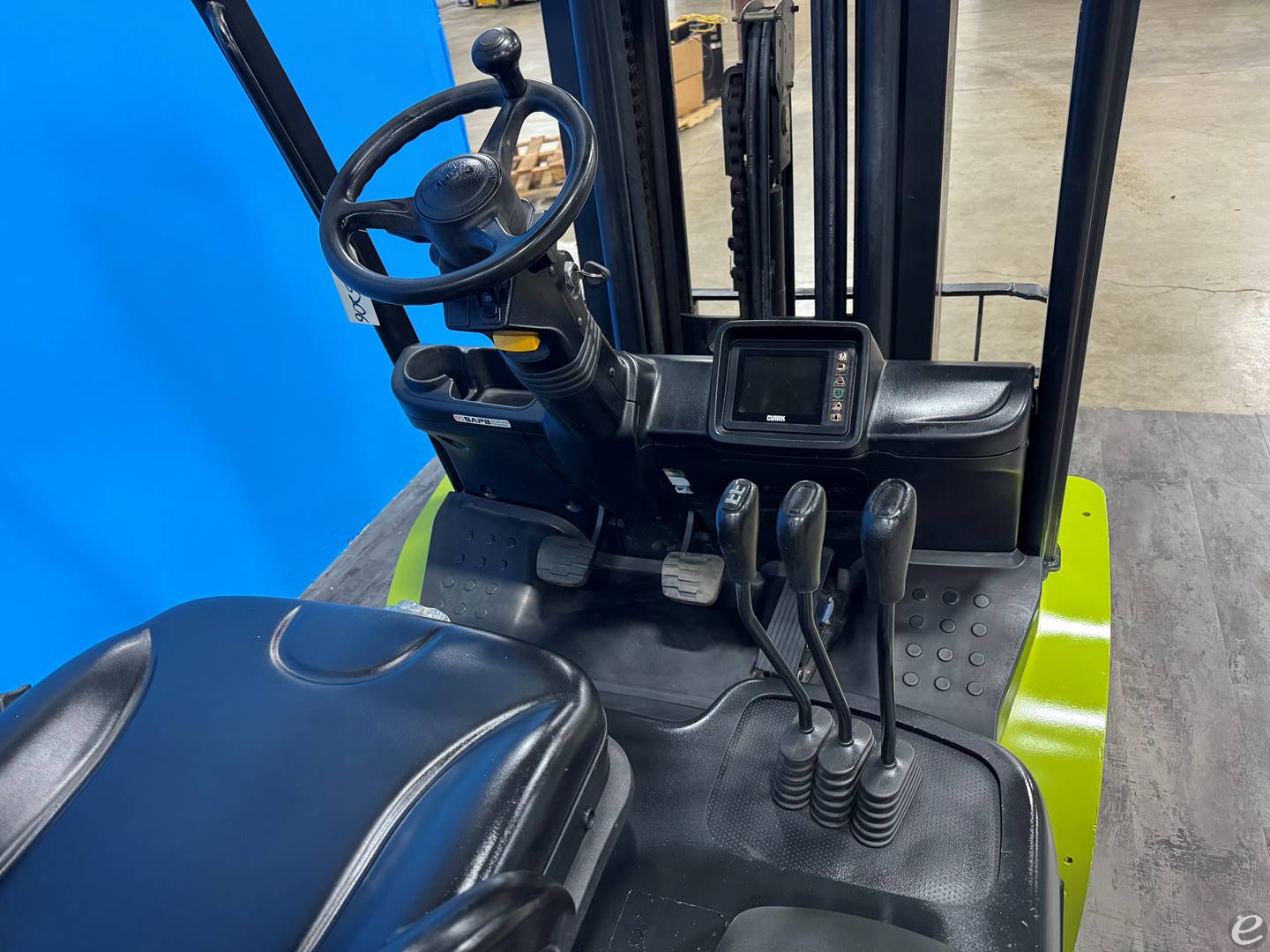 2018 Clark S30L