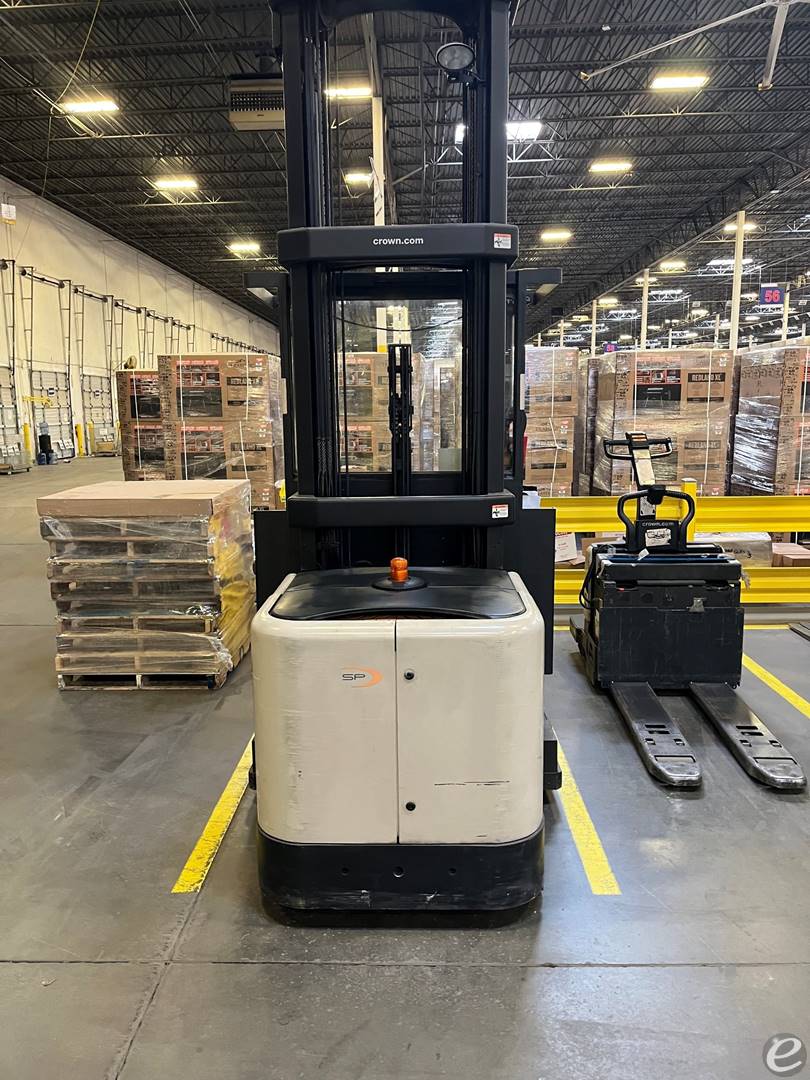 2018 Crown SP3520-30
