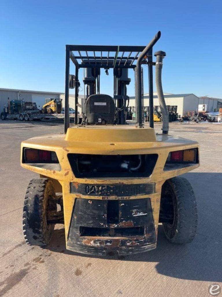 2005 Cat DP70