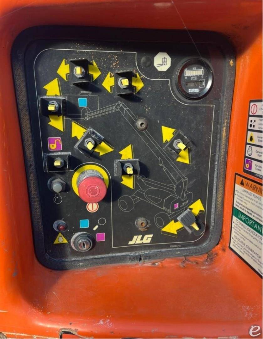 2014 JLG M600JP