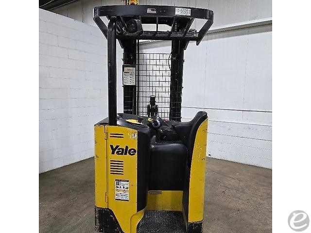 2019 Yale NR035EB