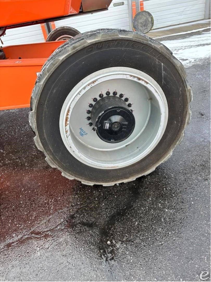 2023 JLG 1500AJP