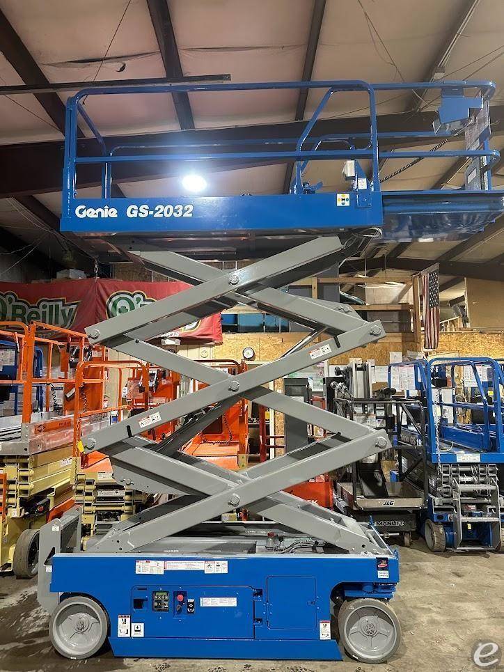 2015 Genie GS2032 Electric Scissor ...