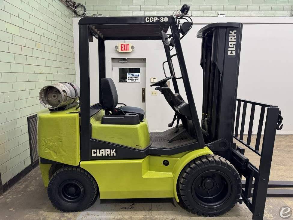1998 Clark CGP30 LP Gas Forklift