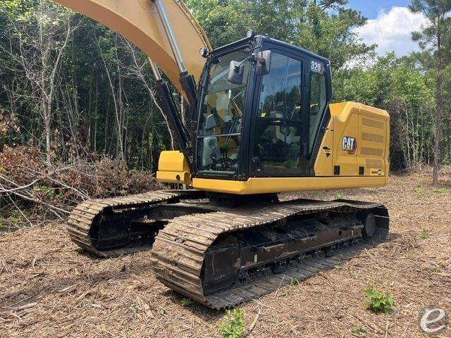 2025 Cat 320