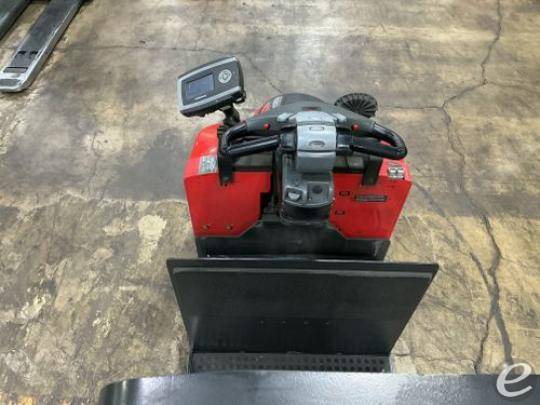2020 Raymond 8510