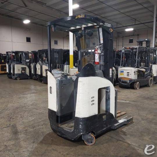 2016 Crown RR5725-45