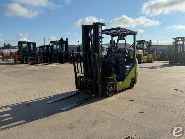 2021 Clark S25CL