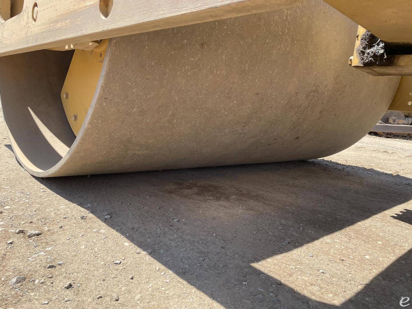 2003 Cat CS-563E