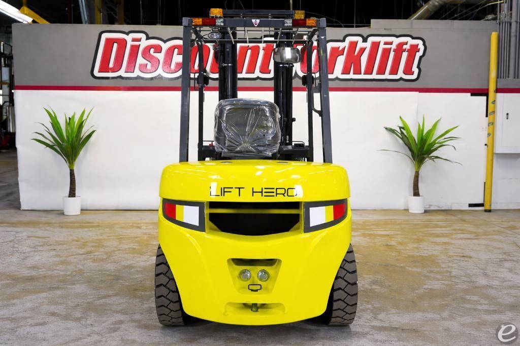 2024 Lift Hero CPD30