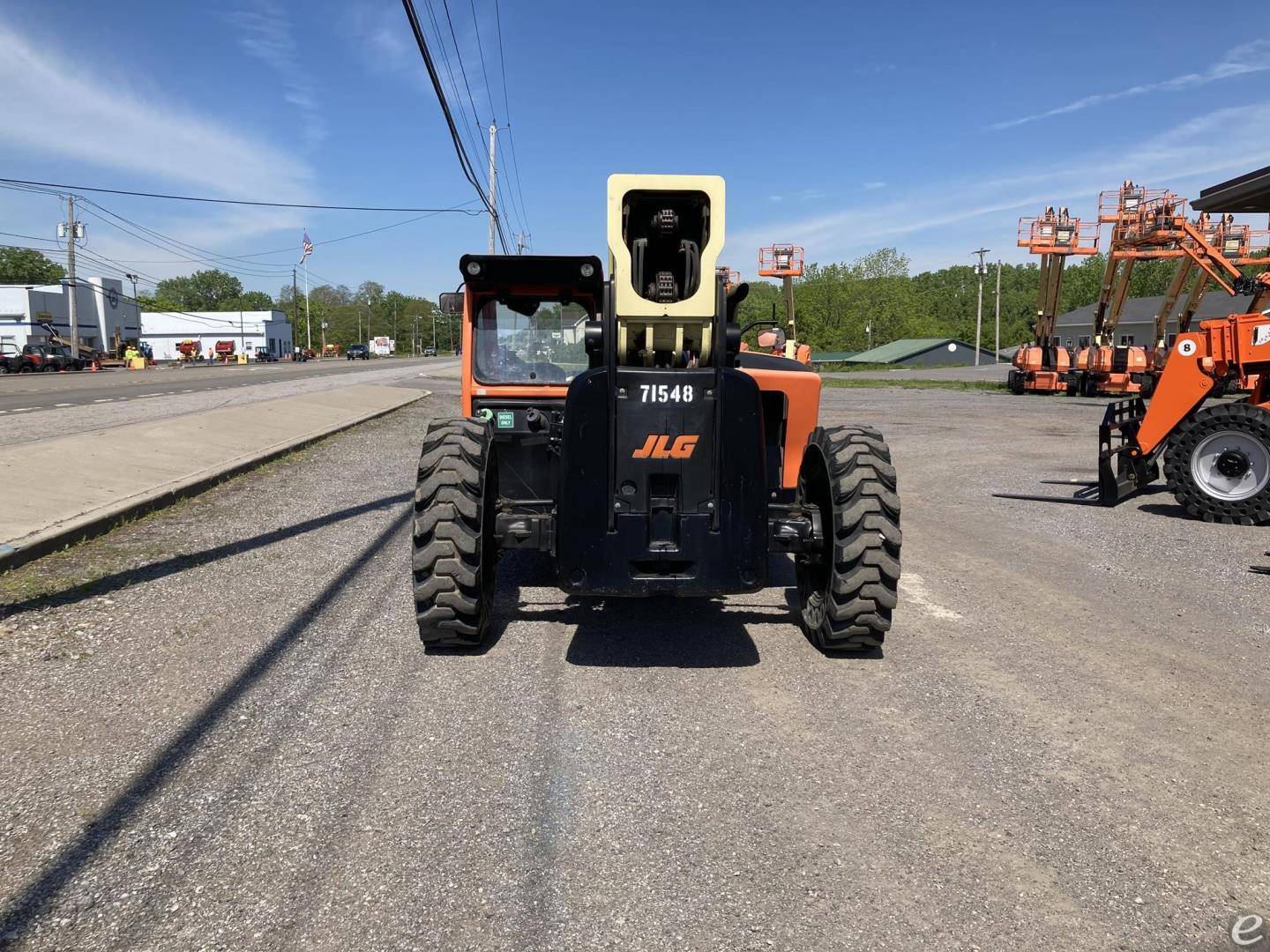 2015 JLG 1255