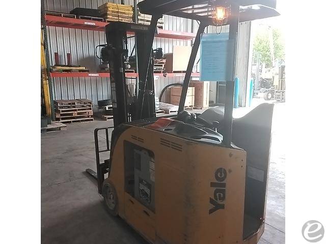 2019 Yale ESC040AD