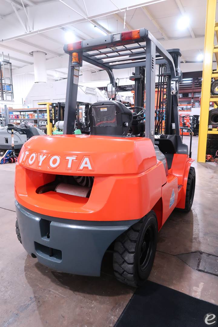 2008 Toyota 7FDU35 Diesel Forklift - 123Forklift