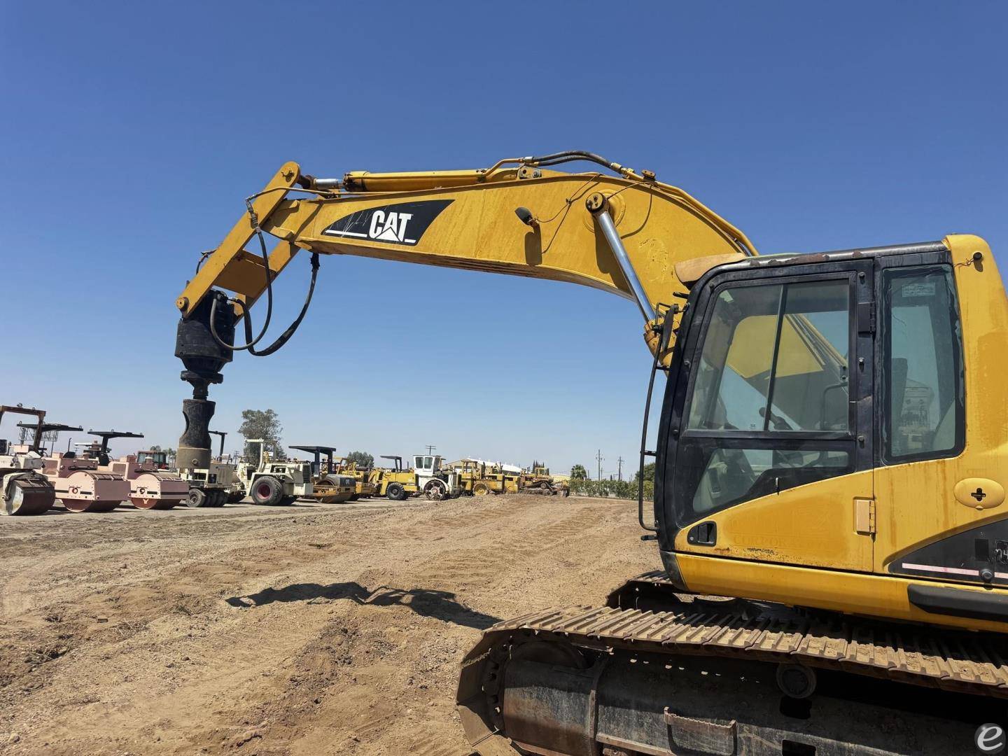 2005 Cat 325CL