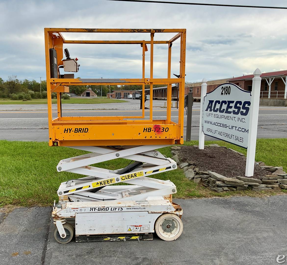 2016 Hy-Brid Lifts HB1230S3
