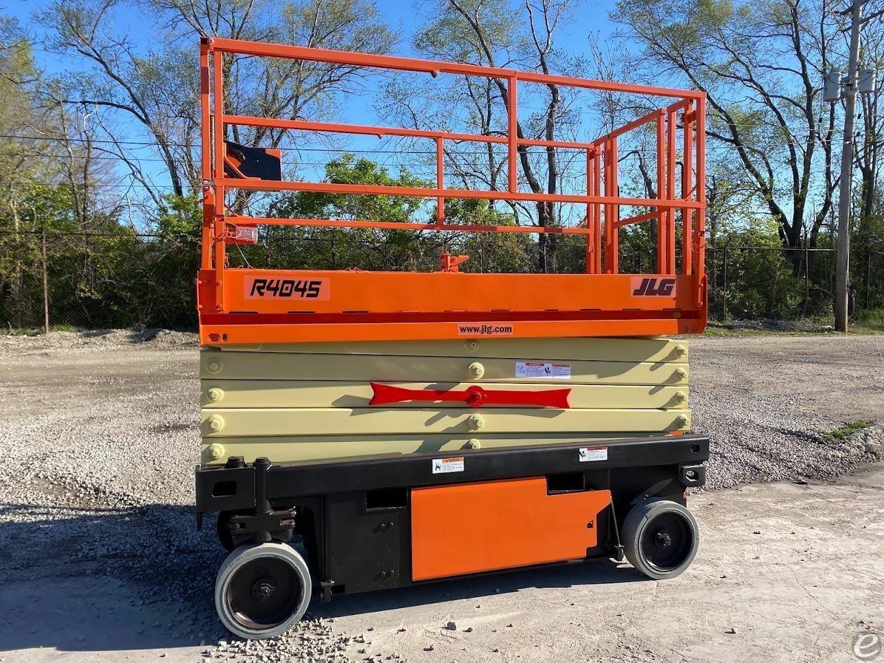 2018 JLG 4045R Electric Scissor Lift - 123Forklift