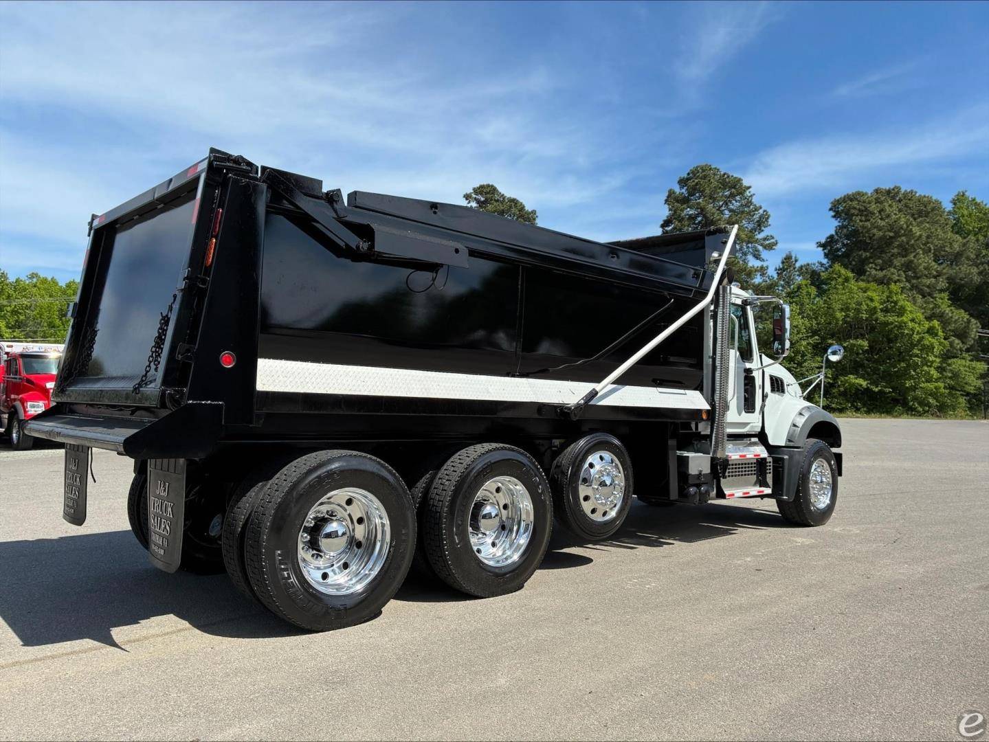 2020 Mack GRANITE 64FR