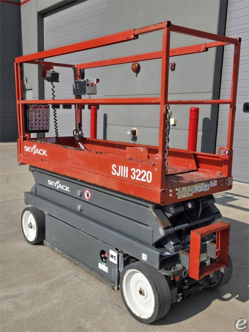 2018 Skyjack SJIII3220 Electric Scissor Lift - 123Forklift