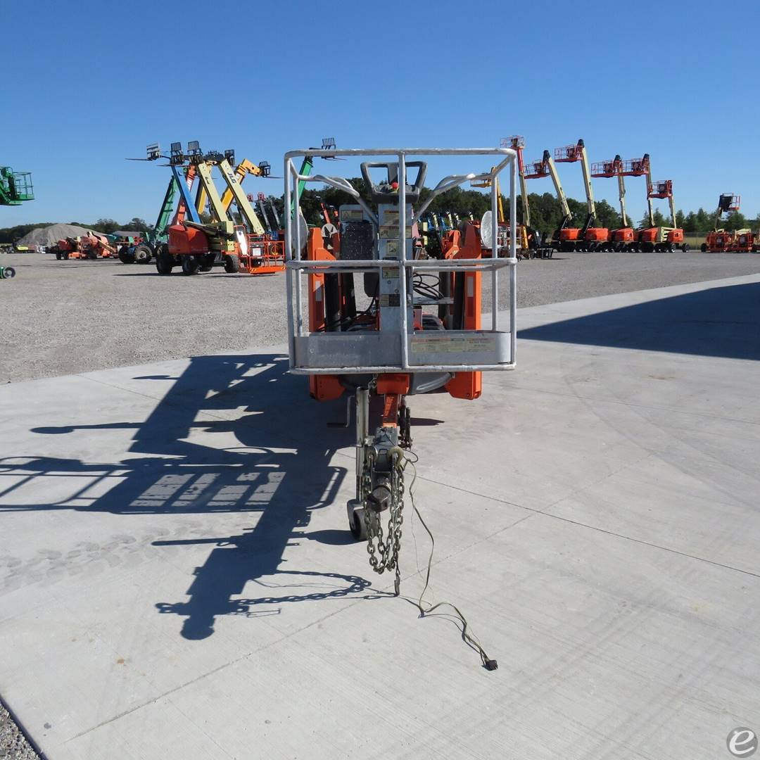 2019 JLG T350